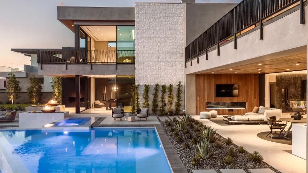 Transform Your Lifestyle with a Luxury Smart Home