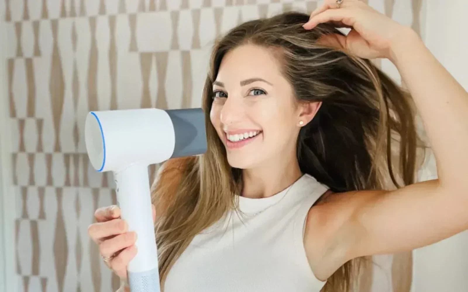 Frizzy Hair Dryer for Smooth, Salon-Quality Results | Laifen