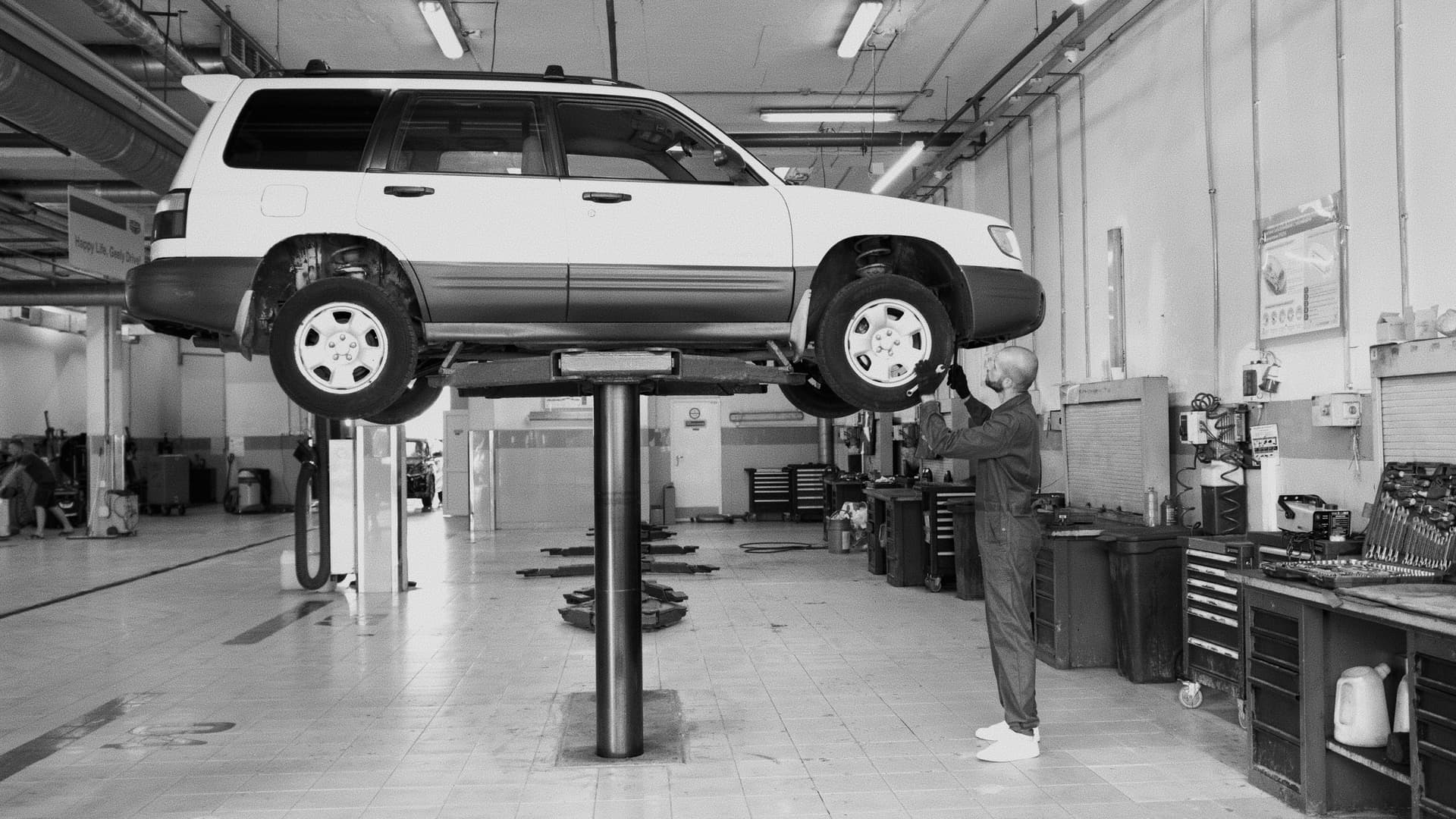 Mercedes Coolant Leak Tulsa – Accurate Leak Detection &amp; Repair