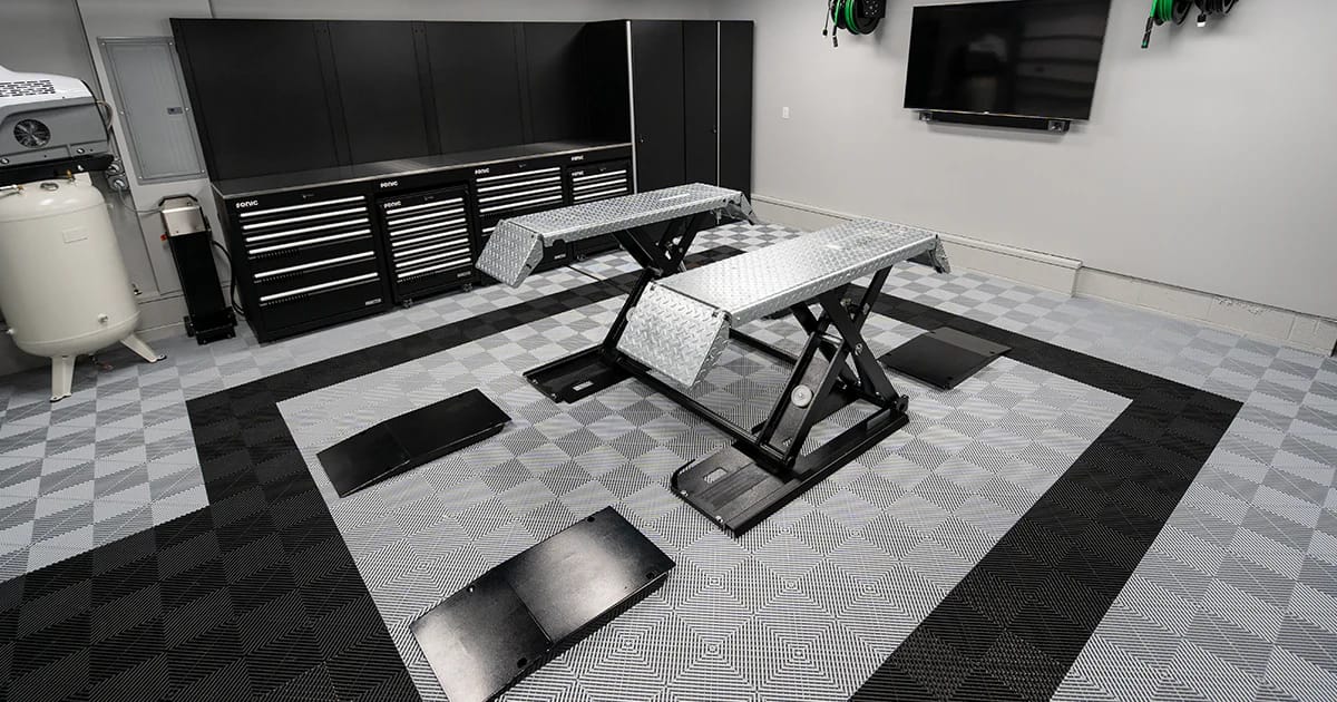 Epoxy Flooring for Garage Makes Cleaning Easy and Fast
