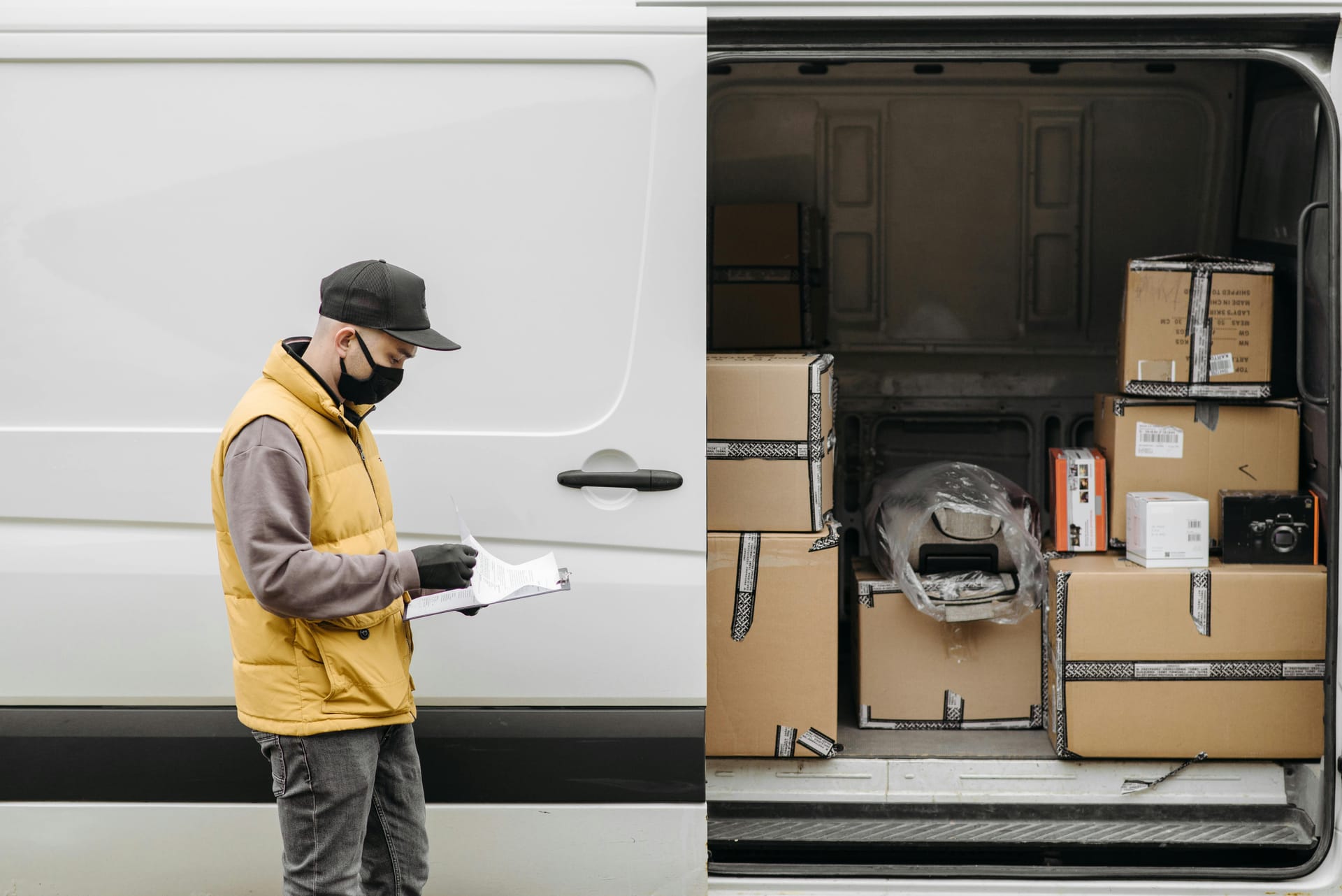 How to Choose the Right Ice Pack for Your Cold Chain Needs