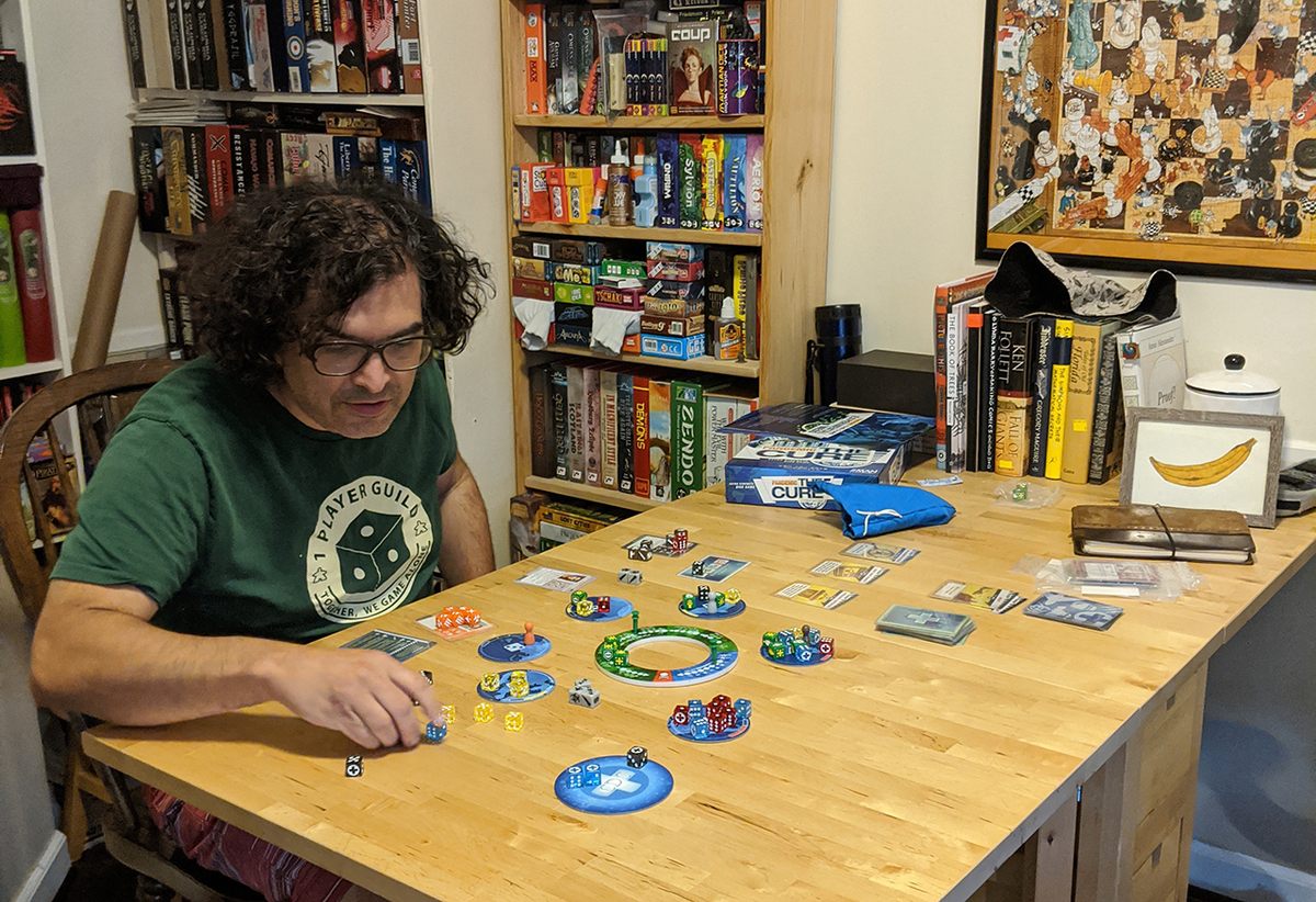 Top Games to Play by Yourself: Fun and Engaging Ideas