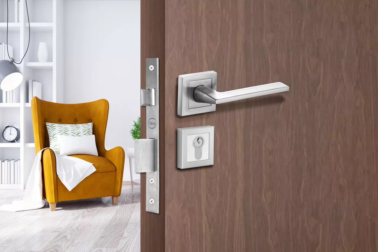 Best E-Commerce Sites to Buy Commercial Door Hardware: Our Pick Is Clear