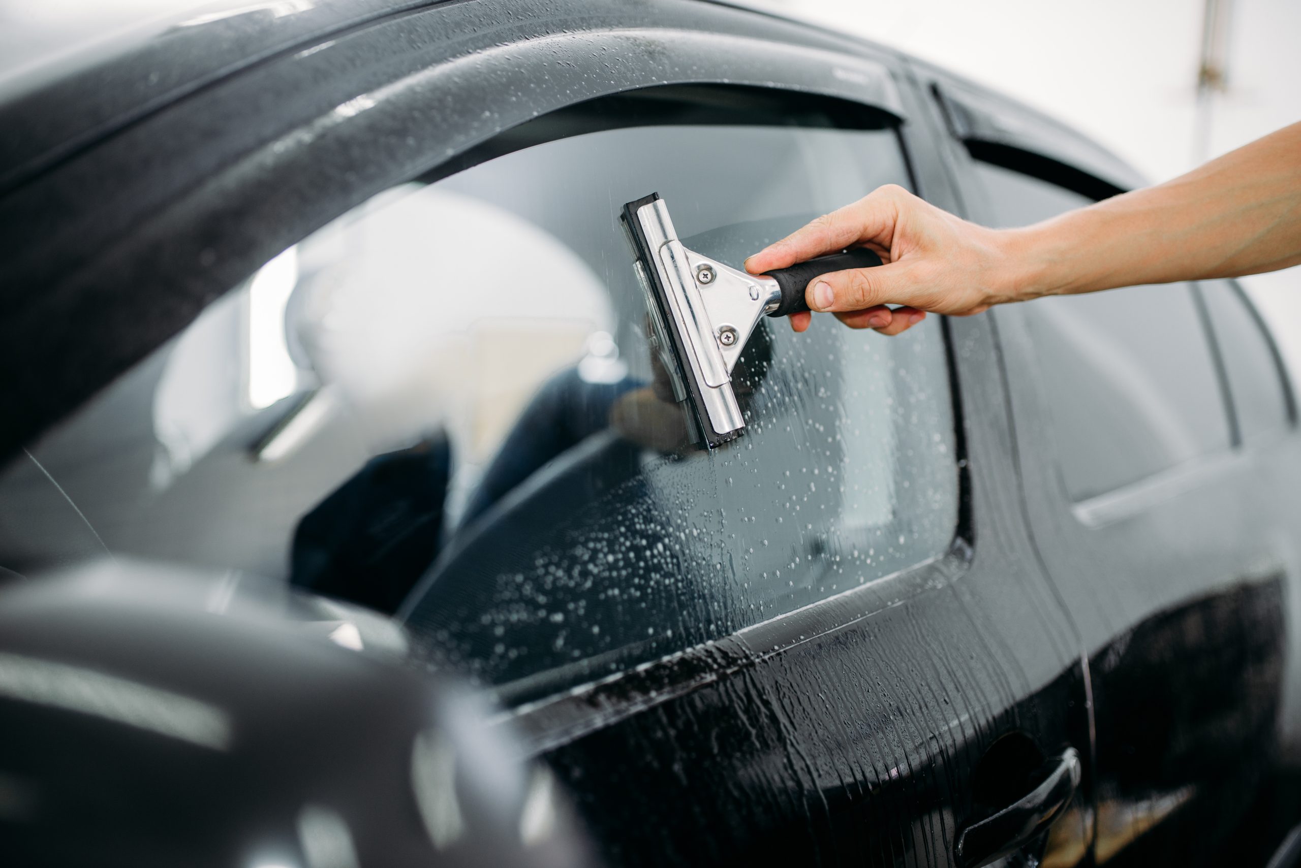 Professional Car window tinting Services for Maximum Heat and UV Protection