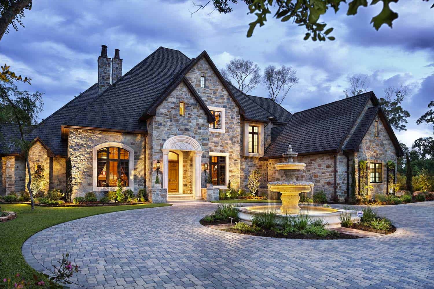 How Real Estate CRM Software Is Changing the Way Agents Sell Homes