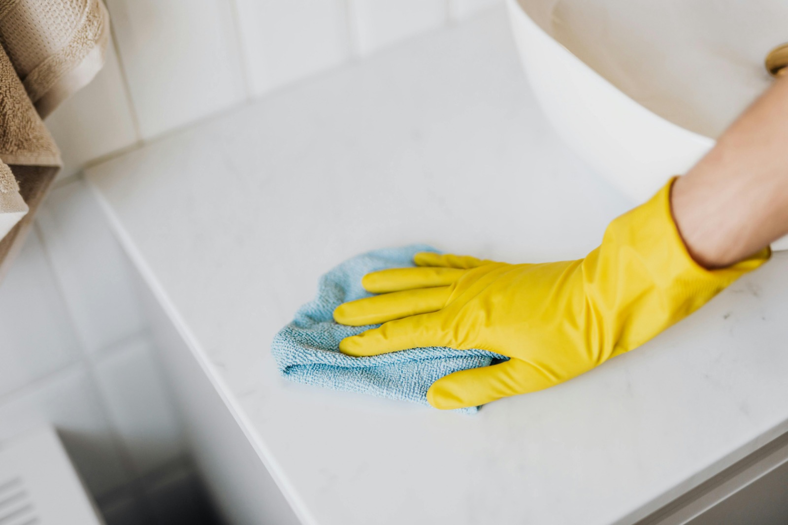 Kitchen Deep Cleaning Dubai That Brings Back the Shine