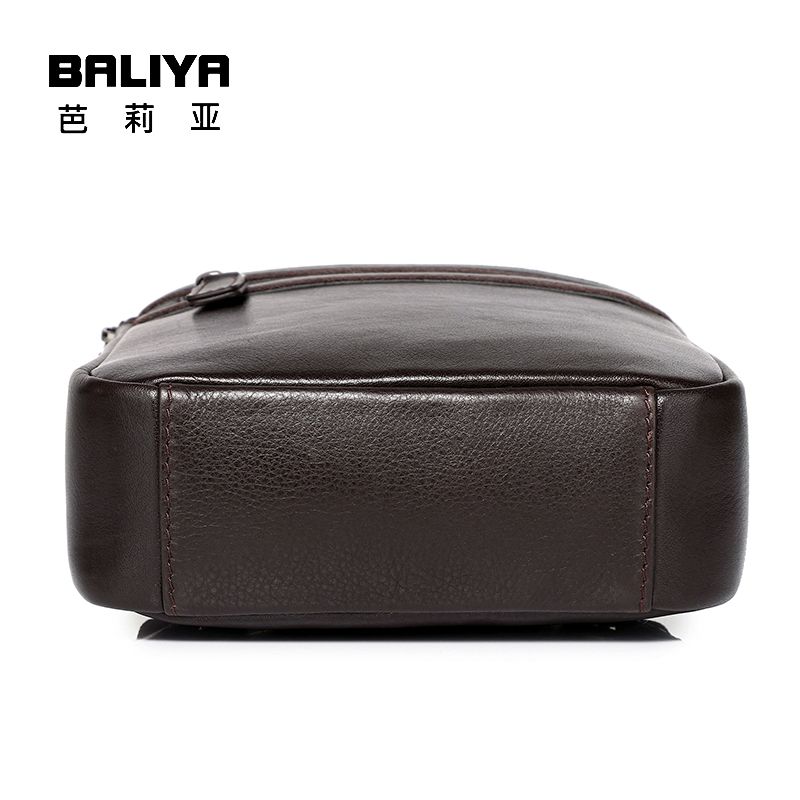 Choosing the Perfect Leather Bag: Style, Functionality, and Durability
