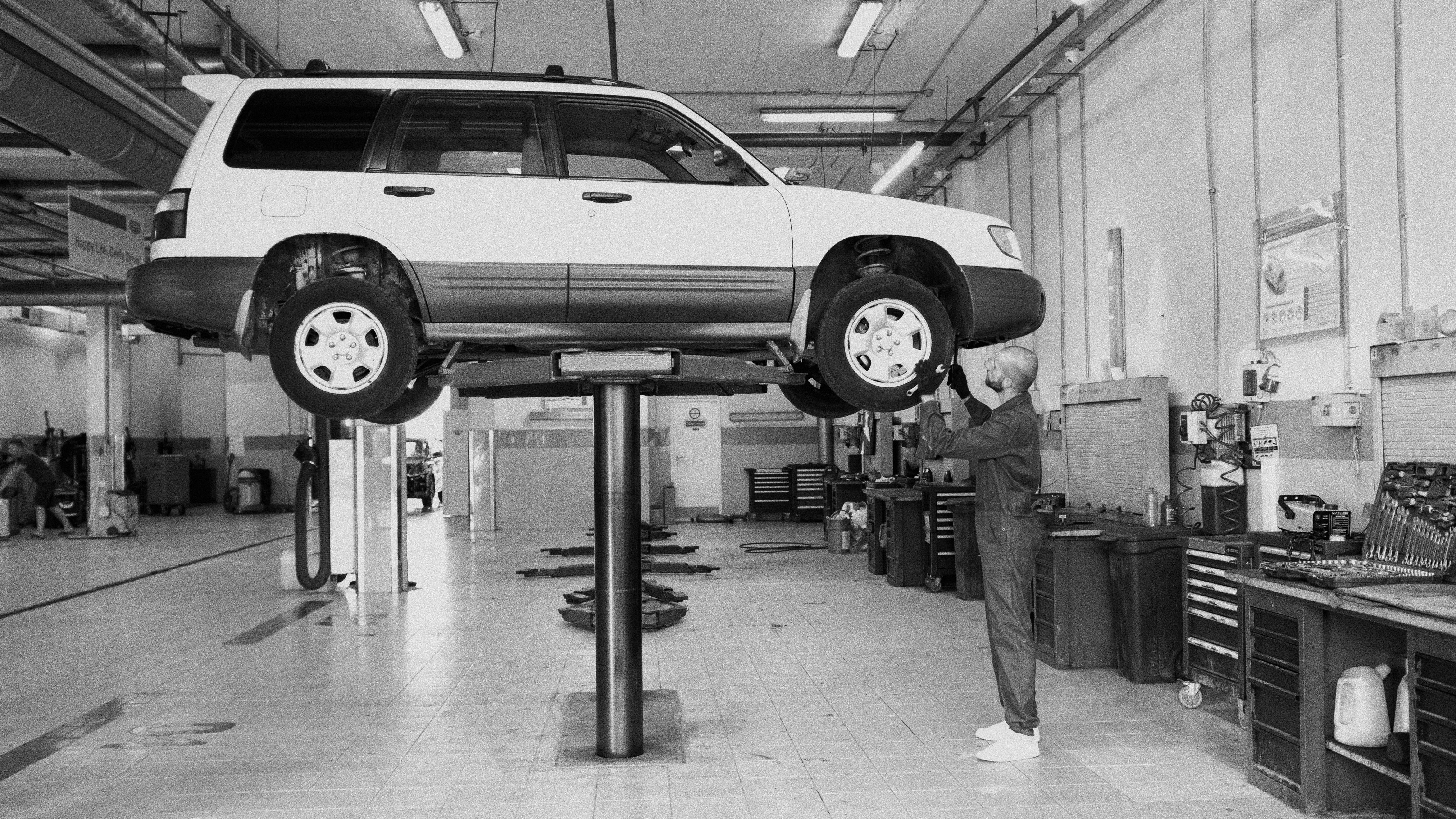 Mercedes Coolant Leak Tulsa – Accurate Leak Detection &amp; Repair